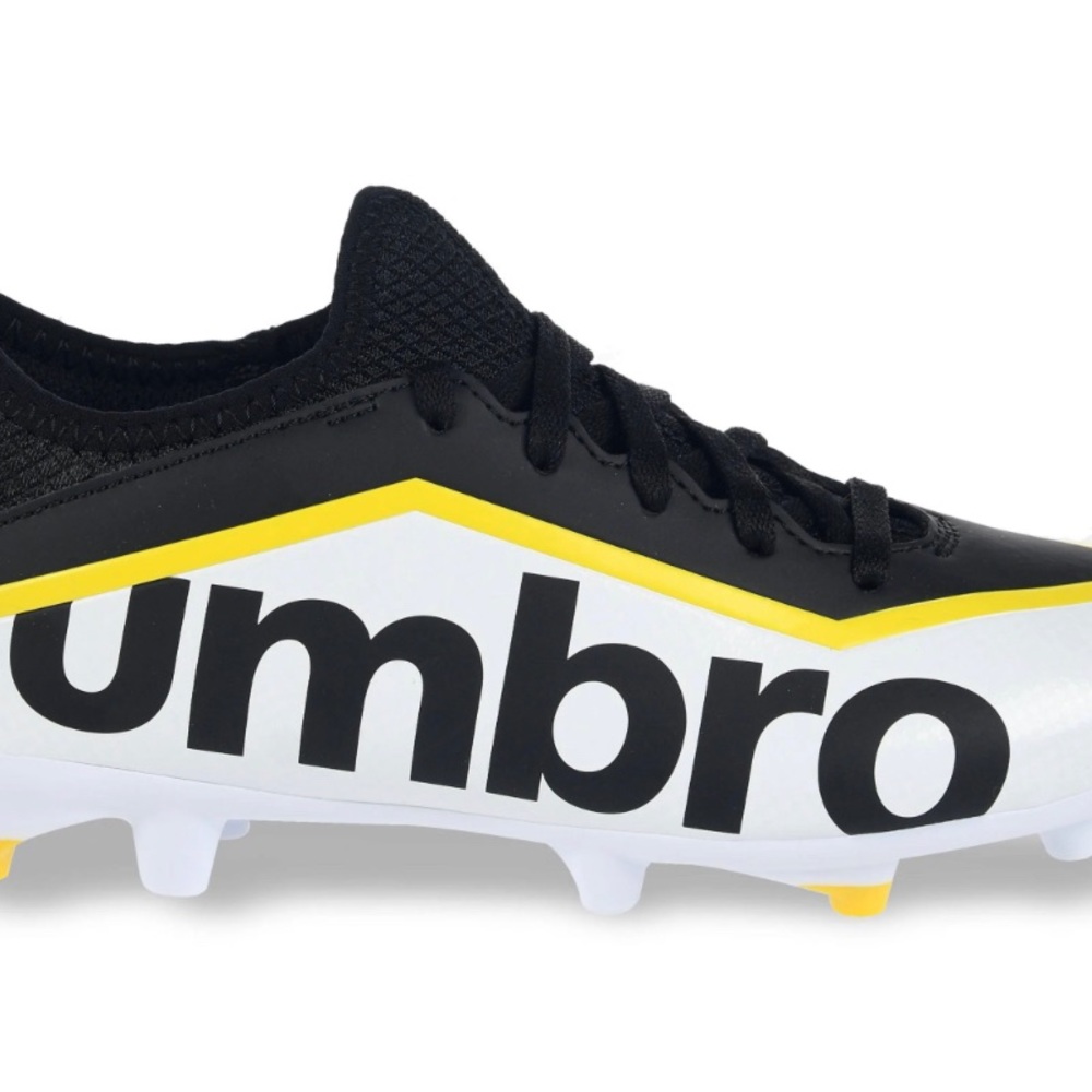 New Umbro Pivot soccer cleats for kids.  Size 11. Great colors.